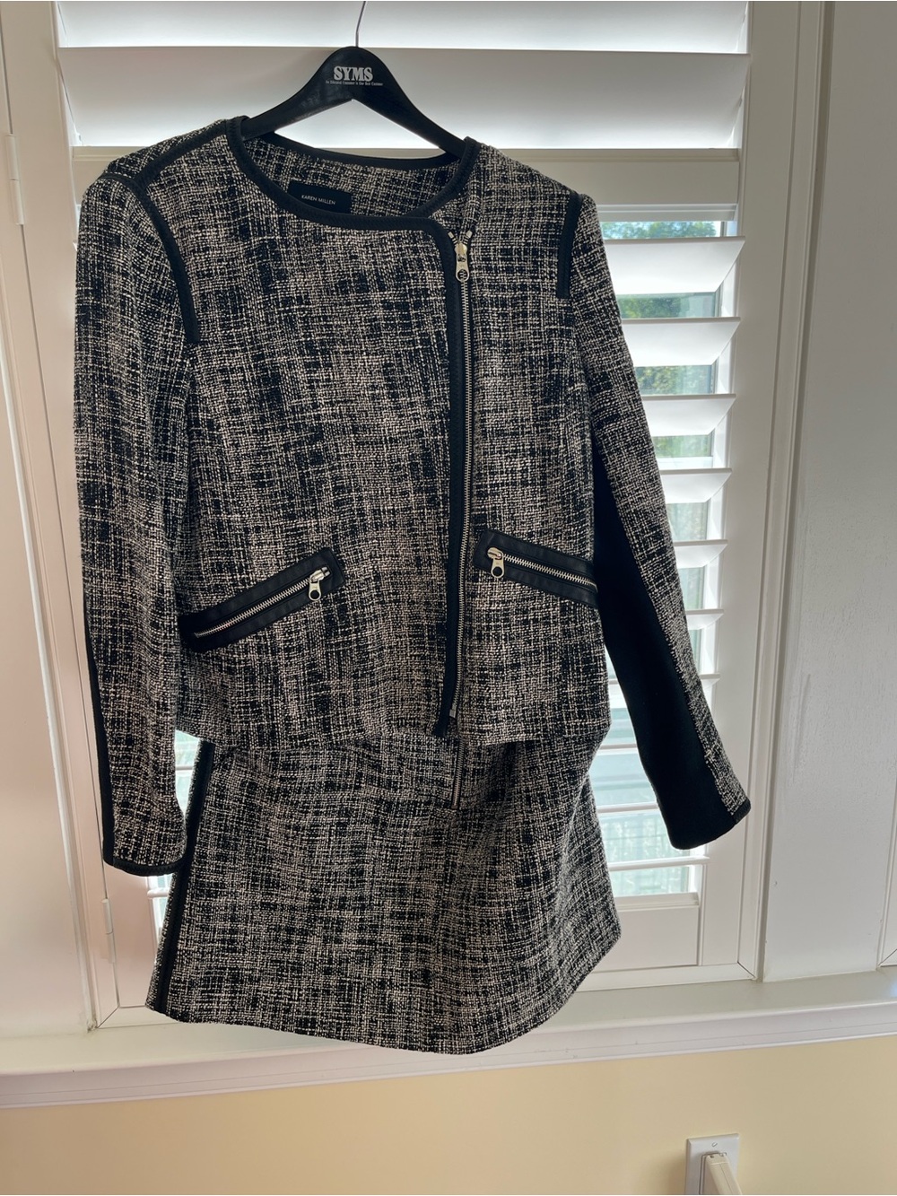 Karen Millen Black and White Tweed Zip-Front Blazer